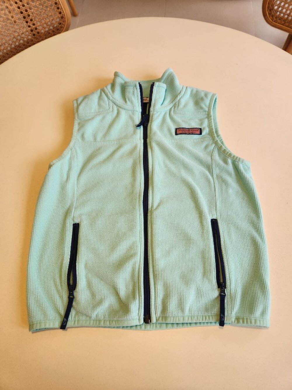 Vineyard Vines girls’ vest Size (7-8) small